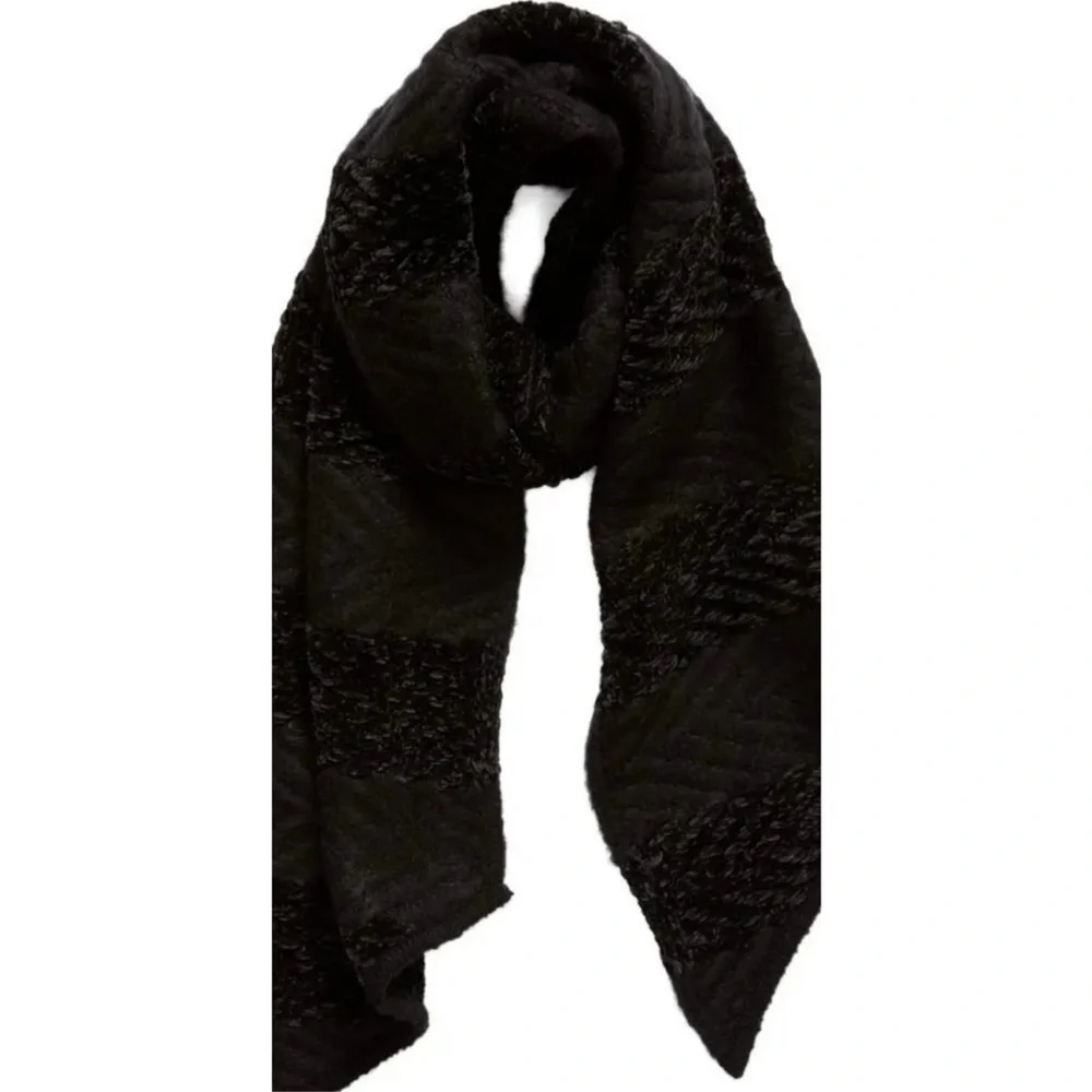 Rebecca Minkoff Blocked Yarn Muffler Cozy black scarf tonal patterns 11”x80”